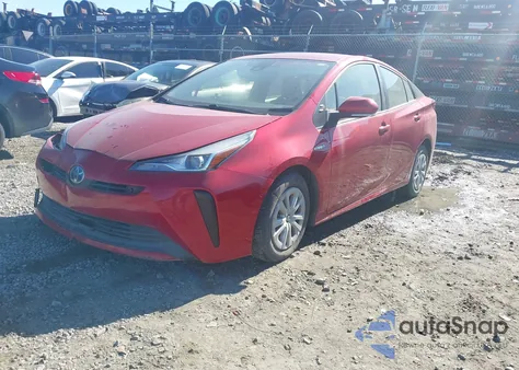 2021 Toyota Prius Le z USA, uszkodzony, nr VIN JTDKAMFU9M3143184